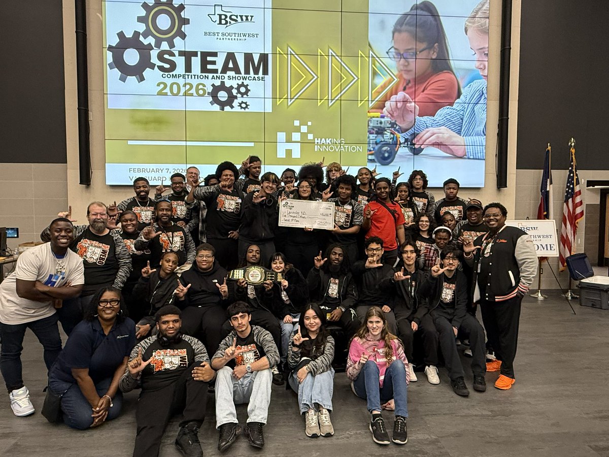 lisdinnovate's tweet photo. Proud of our students for their win at the Best Southwest STEAM Competition! In @LancasterISD #LeadLearnRoar @LISDInstruction @akperera @drcasscarr @murrylatasha https://t.co/JjpMuWnsiA