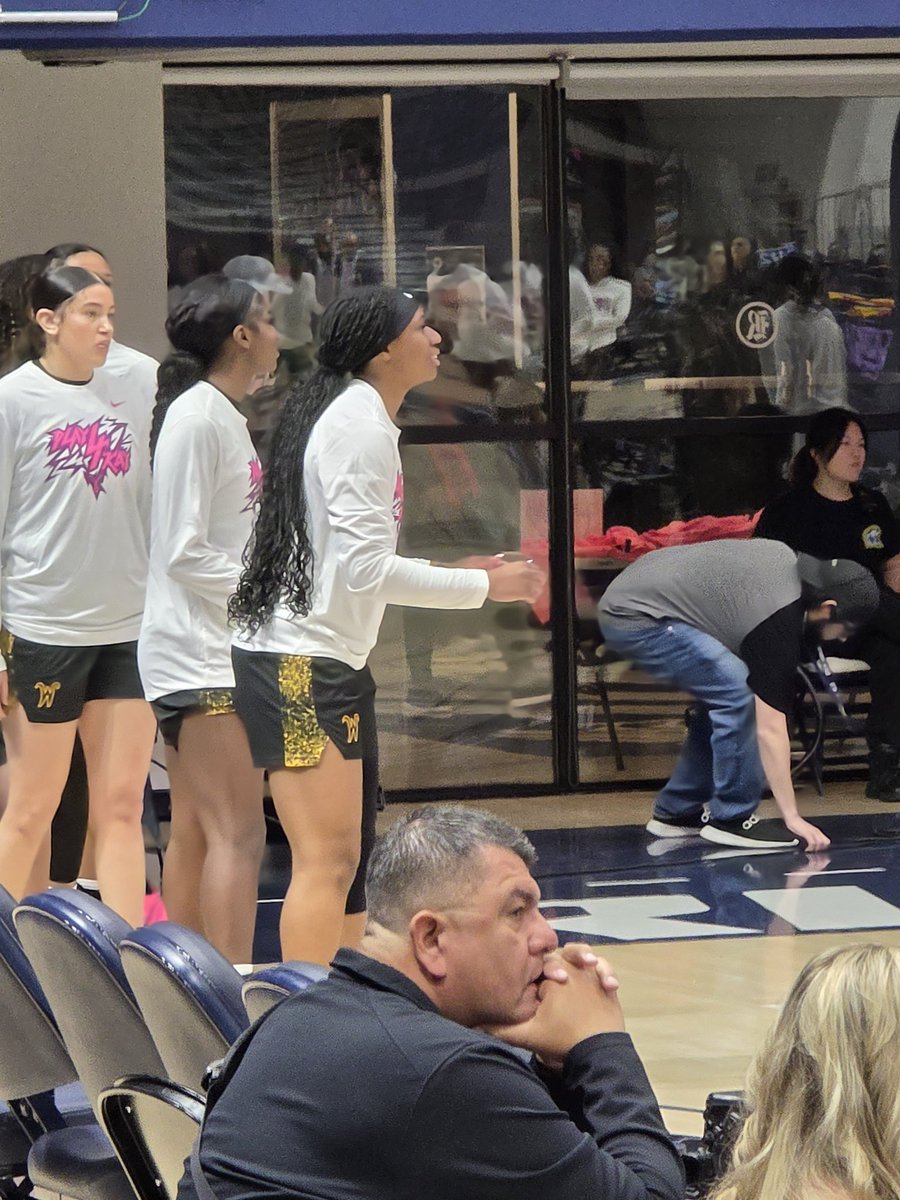 Coach Anderson_KHS🏀 tweet media