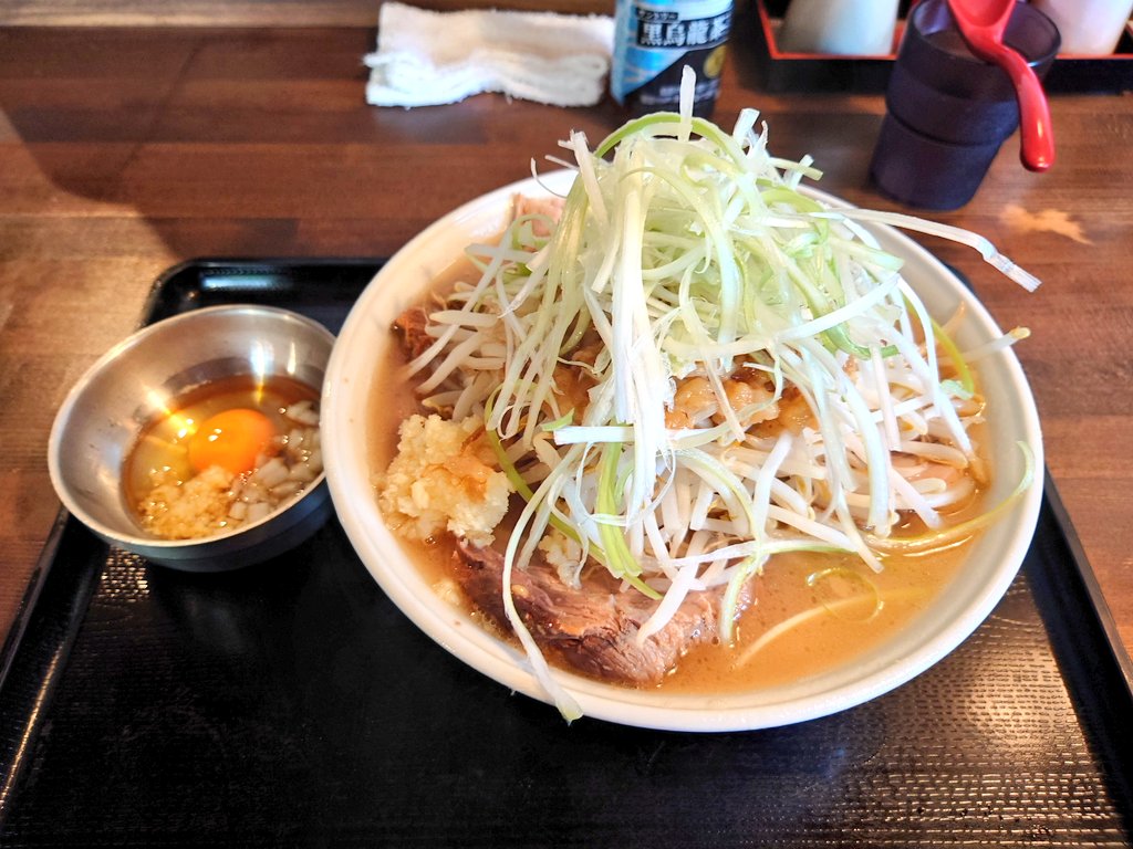 おはようございます🍜 土曜日 昼の部☀️ 夜の部🌃 通常営業いたします
