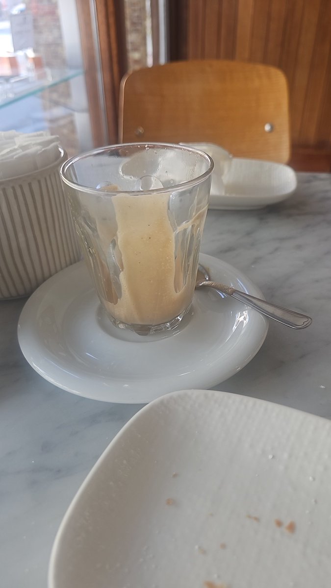 servingmsjames's tweet photo. Busted my detox by having a latte at Footscray markets. 
#CoffeeLover https://t.co/9sAm0uw6GX