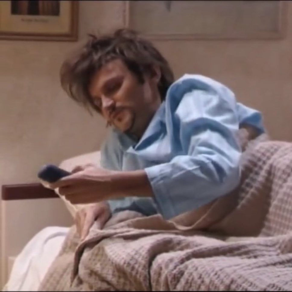 Yo despertándome a las 6 de la mañana para ver el fallo del jurado en directo 

#COAC2026Final