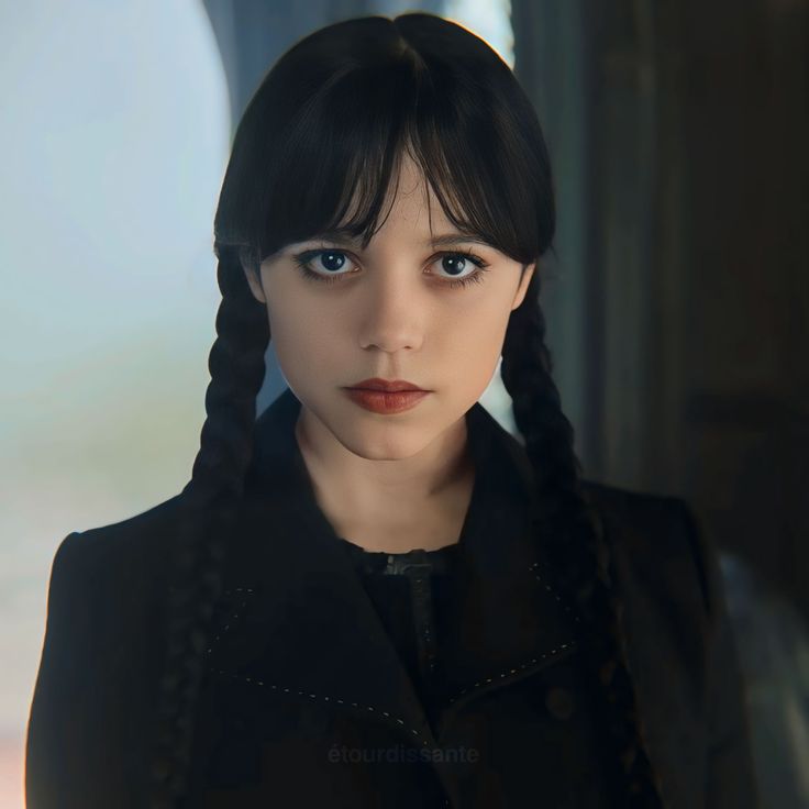 Her beauty and the beauty of her clothes🙂‍↕️🖤✨