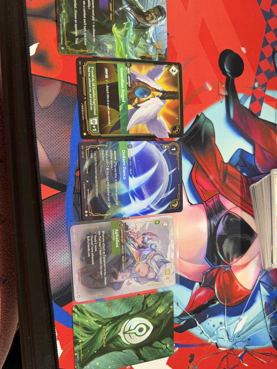 Crowe366's tweet photo. @xngelkitty Opened 4 boxes and got an ON in each box on the left side https://t.co/rWleUltOwH