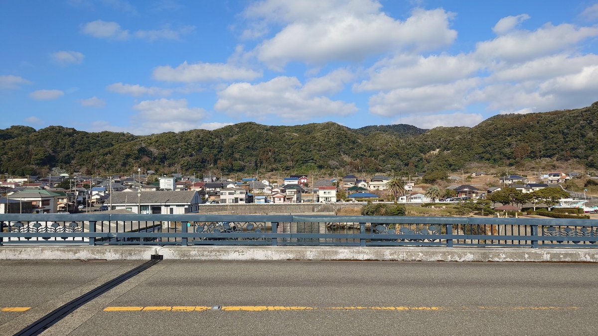 本日の朝活
南房千倉大橋！
久しぶりに来たけど今日は暖かくて
凄く心地よい😆