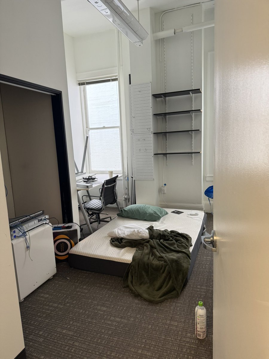 Erika Lee tweet media