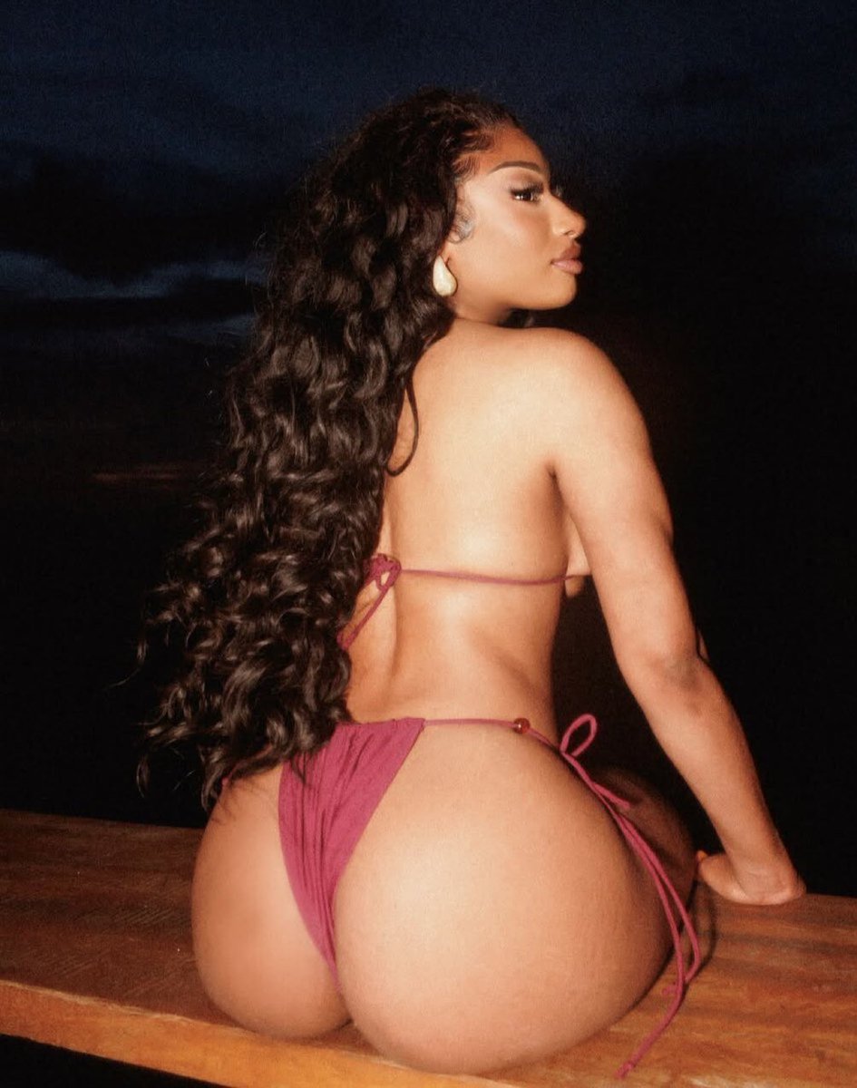 IfunanyaDelilah's tweet photo. MEGAN THEE STALLION. https://t.co/rWp0jztj3f