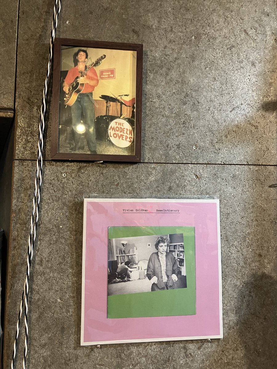 おはようございます。
本日2/14(土)の空き状況です。

【Aスタジオ】
11:00〜13:00
21:00〜22:00

【Bスタジオ】
19:00〜20:00
22:00〜23:00

【Cスタジオ】
15:00〜16:00
18:00〜19:00
22:00〜23:00

ご予約お待ちしております🥁

☎︎03-3305-4419
✉️musicstudio.shuffle@gmail.com