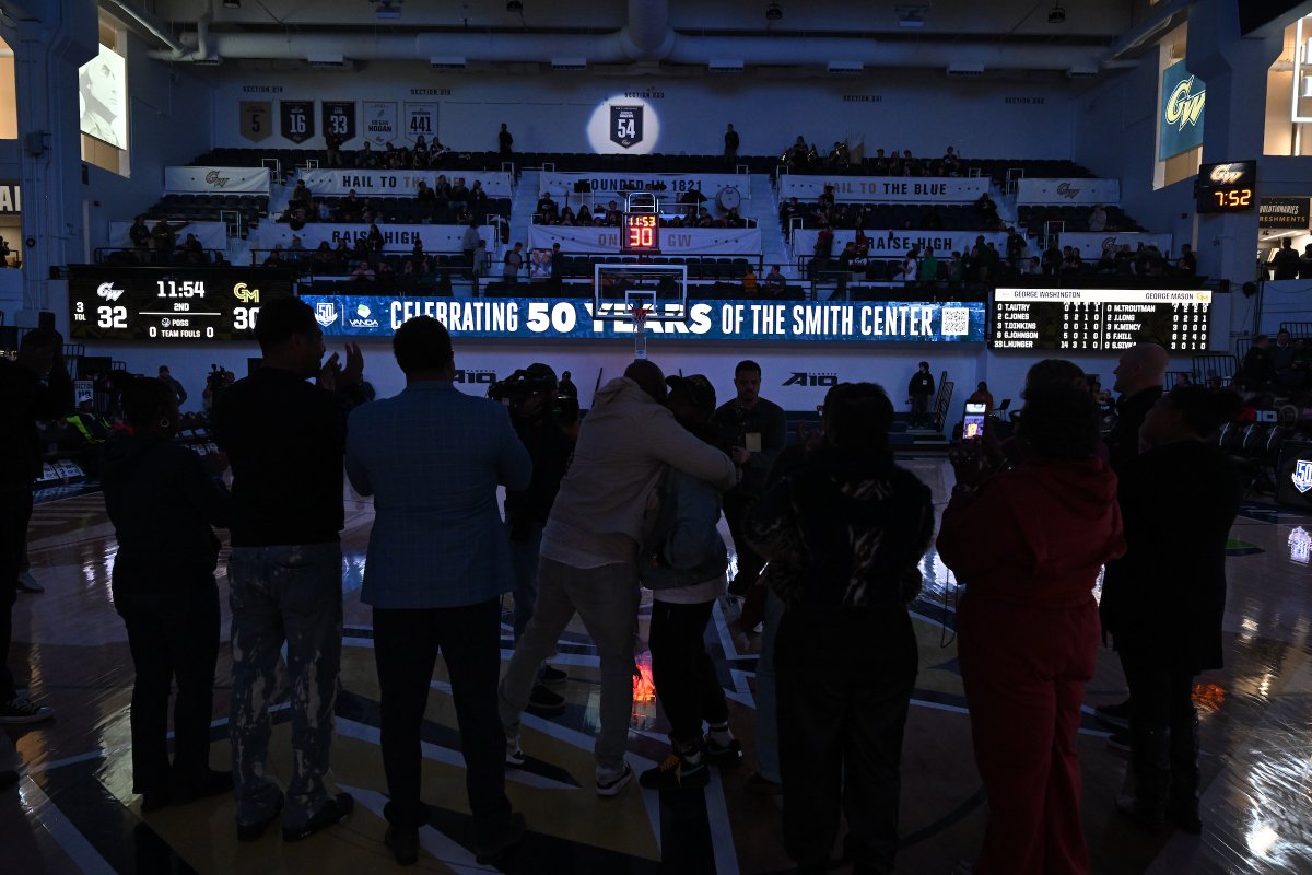 GW Men's Basketball tweet media