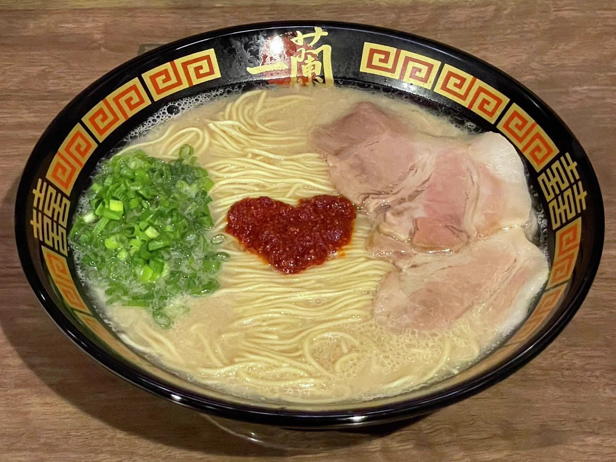 YKLN (林方君) على X: 