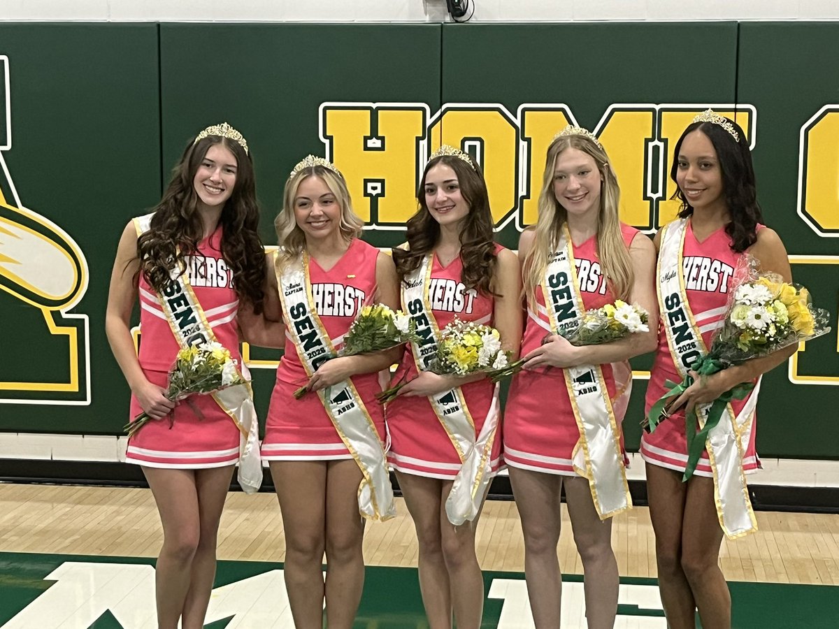 TheCometSuper's tweet photo. Congratulations Peytan on Cheer Senior Night!! 📣💚💛
Congratulations on all your accomplishments! Go Comets! 
@SteelePrincipal @SteeleComets @Comet_Connect @AsstCometSuper @SteeleCheer https://t.co/DGEi9I1mCw