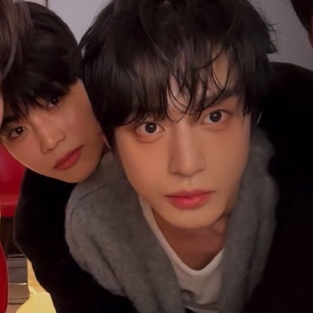 Kokikette (Jiwoong's girlie) seeing zb1 🫵 tweet media