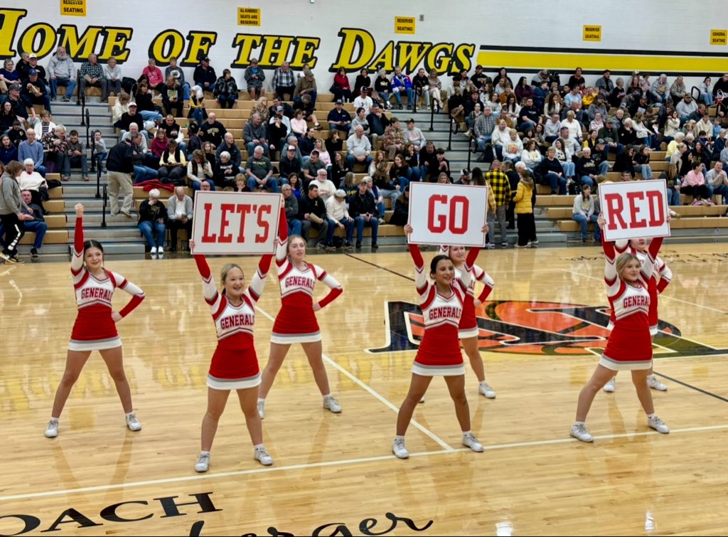 Excellent job by the JV Generals Cheerleaders at Tri-Valley tonight. The freshman and JV teams both won!  📣 ❤️
