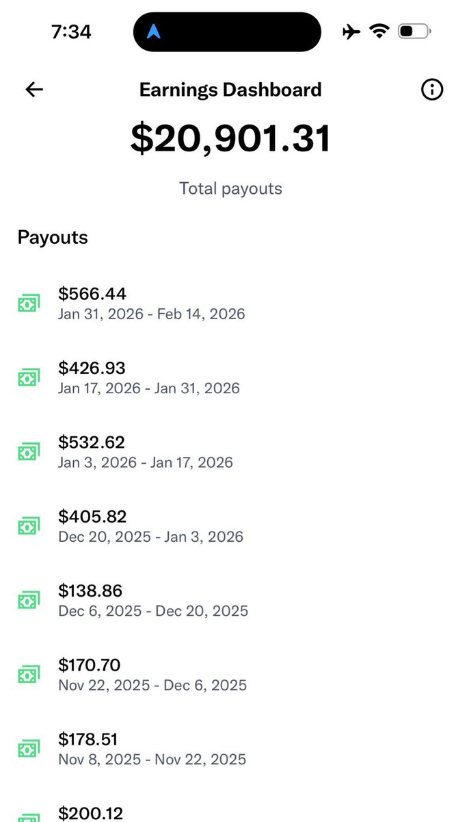 Dat Crypto Girl tweet media