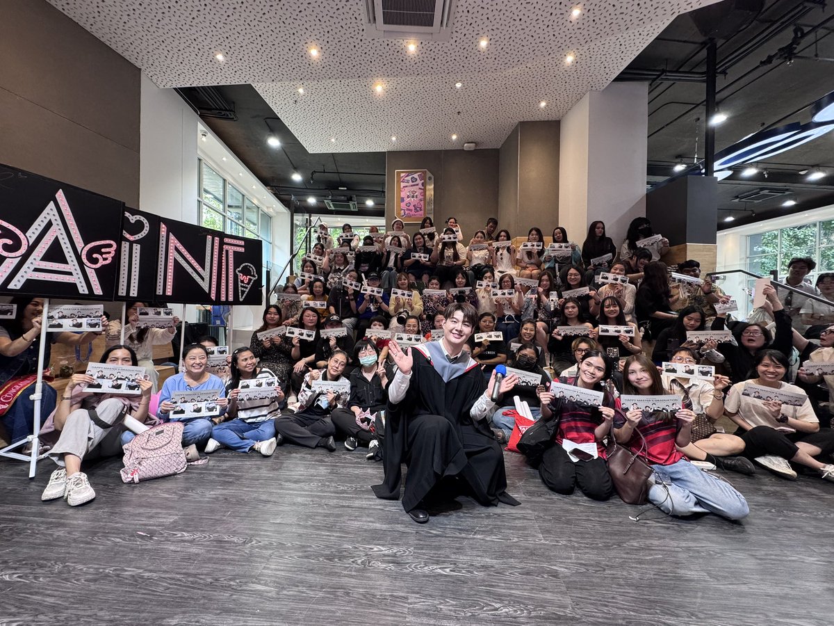 Happy Valentine Saint 

You make my world brighter and my heart lighter. Happy Valentine’s Day!
Sending you hugs, kisses, and all my love today and always.❤️❤️🌹🌹

 #SendingLoveToSaintVDay

#Saint_sup #MingEr 
#เซ้นต์ศุภพงษ์
