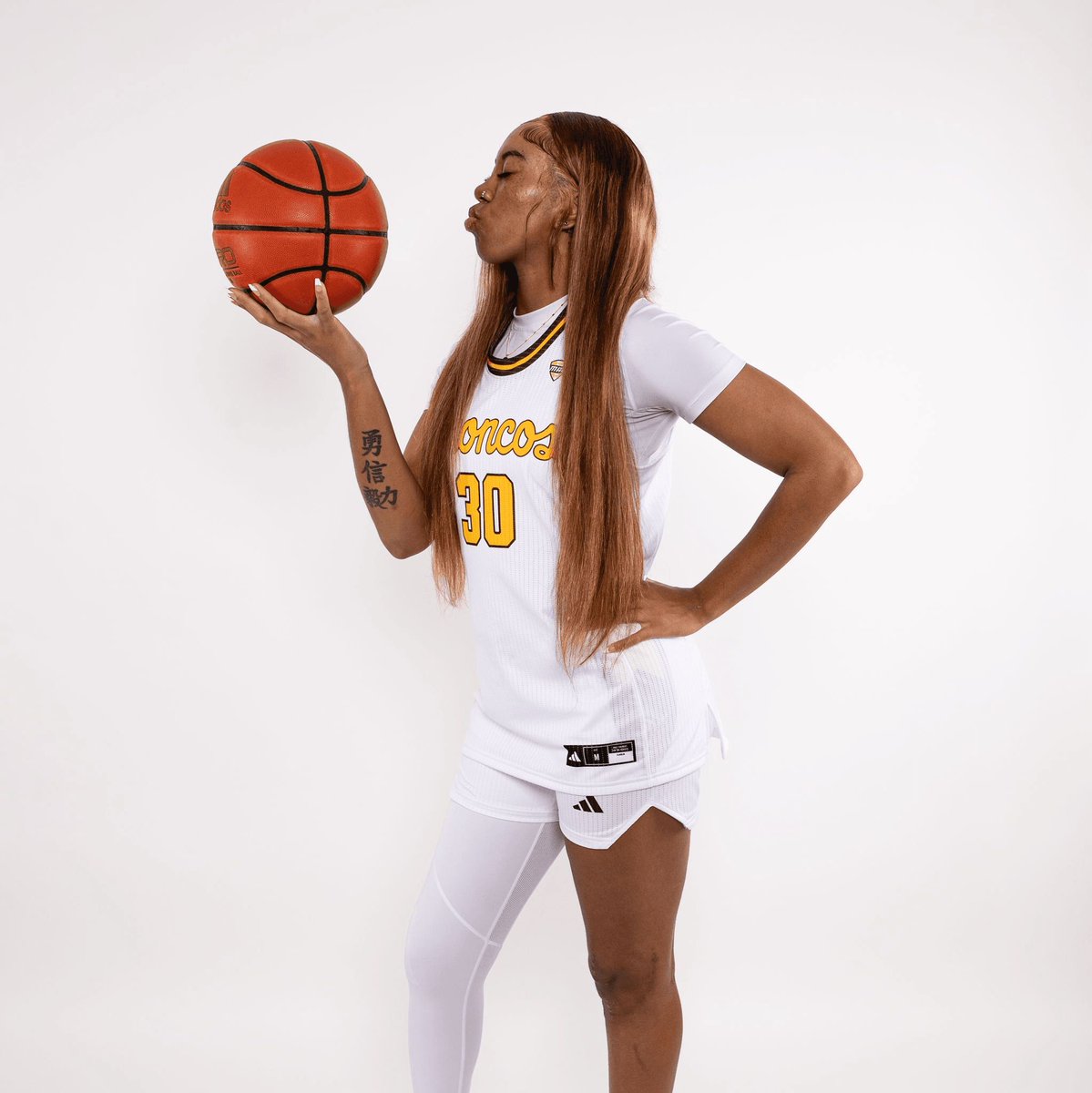 The Broncos are set for a midday match with in-state rivals Central Michigan on the day of love 💗 

📰 buff.ly/b13lf8r 
#BroncosReign🐎