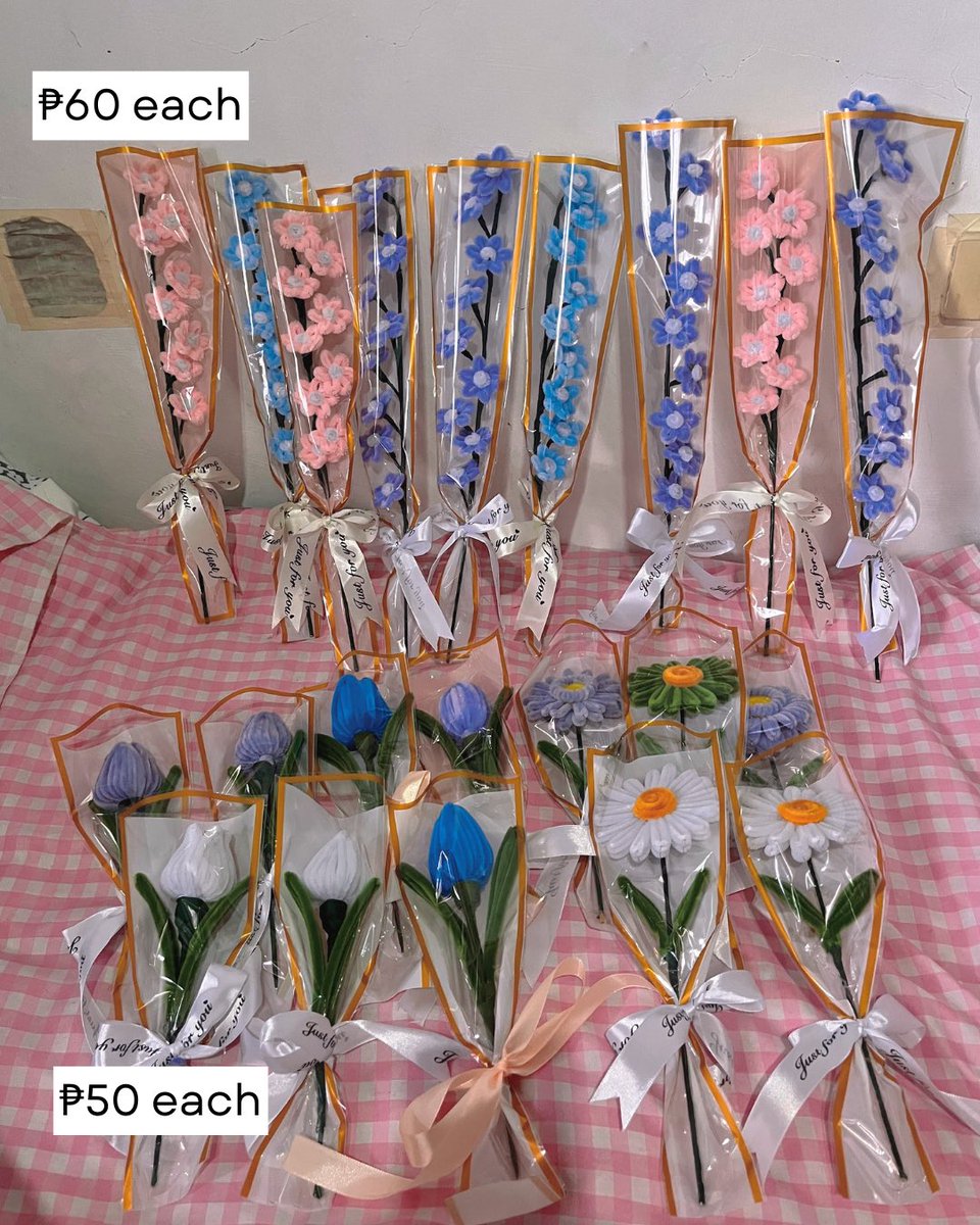 wts lfb valentines fuzzy wire crochet flowers bouquet 

hii ! here’s our on-hand flower &amp; bouquets, ready to ship any time anywhere!😙

📍 San Mateo, Rizal
mod: lalamove, grab, meet up/pick up