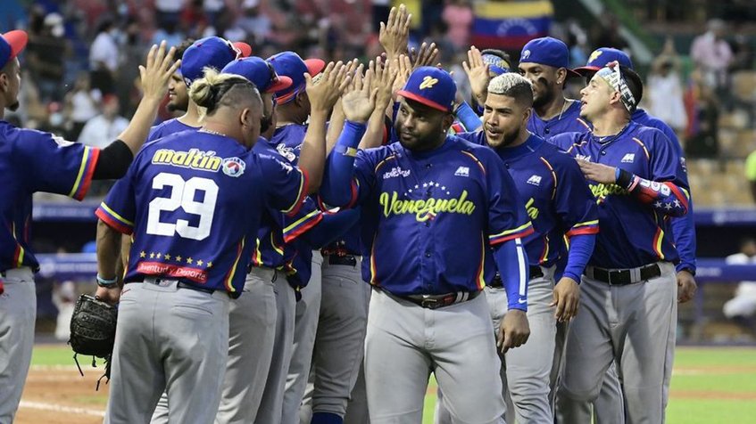 #Caimanes de Barranquilla 🐊 venció dos veces a #Magallanes en la Serie del Caribe 2022

❌ 6-1 en la ronda preliminar
❌ 8-1 en las semifinales

Los barranquilleros ahora quieren quitarle el manjar a los carabobeños en la Serie de las Américas.