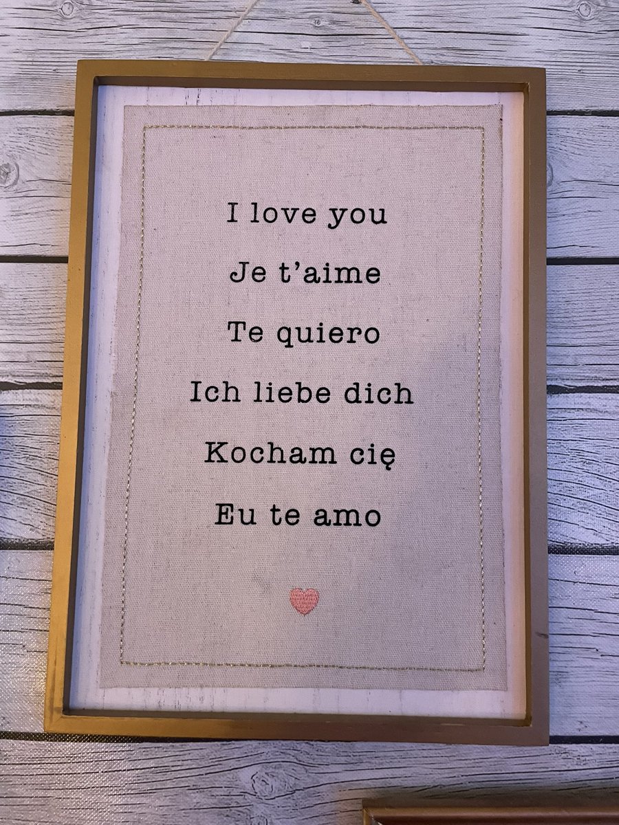 Miss Ray tweet media