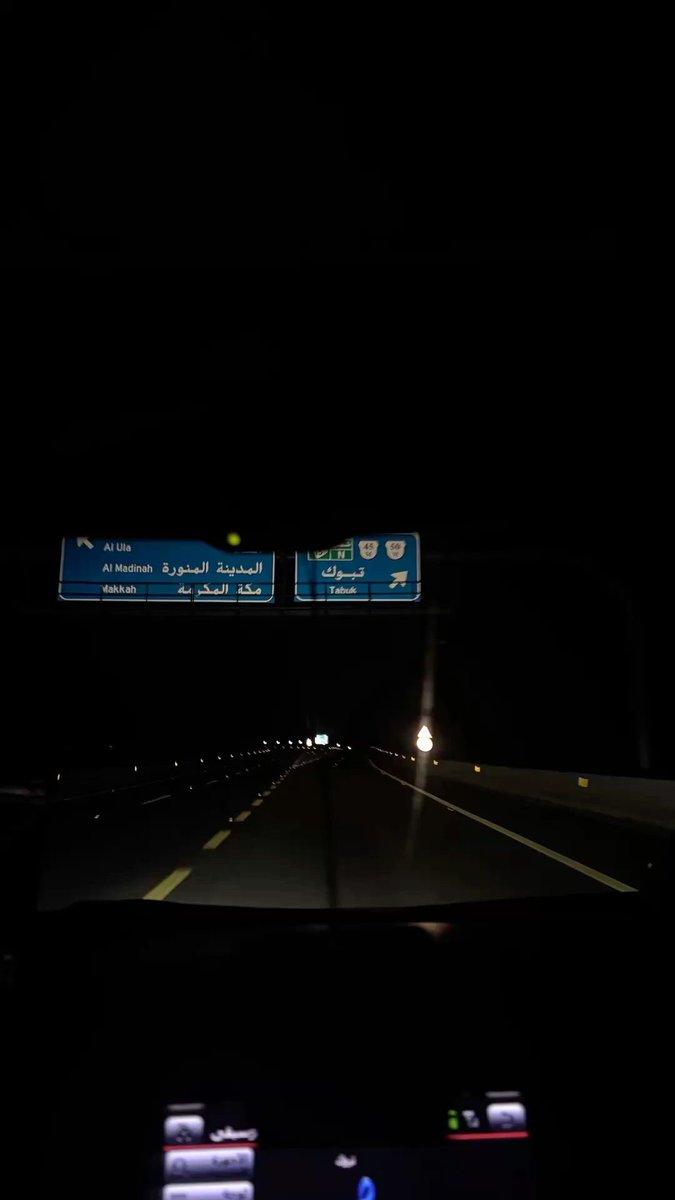 Blueomar_'s tweet photo. لا تدوّر ترا ما غير نسخة وحيده
تلقى غيري لكن منت لاقي بدالي https://t.co/rOFBAGcl8y