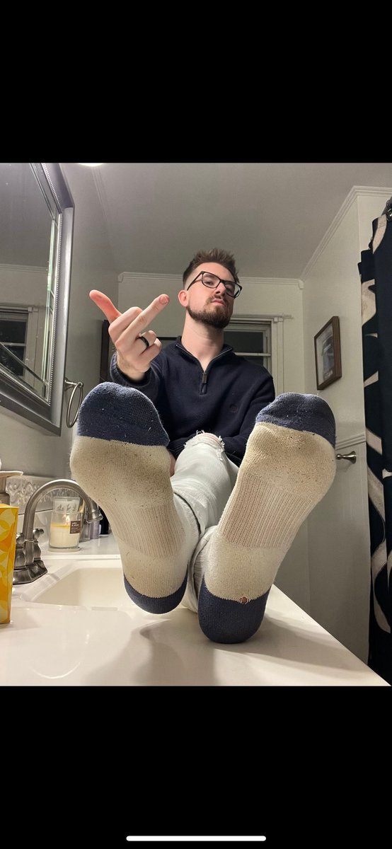 PaySouthern's tweet photo. Beg like the broke little snack you are. Tribute, or crawl back under your sad little rock. #paypigprotocol #losertraining #walletworship #findom #pay2speak #feetfindom #obeyandpay https://t.co/W97eqPvRJN