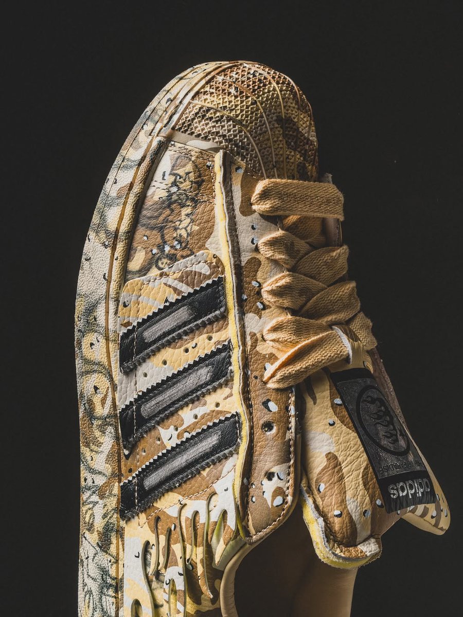 JustFreshKicks tweet media