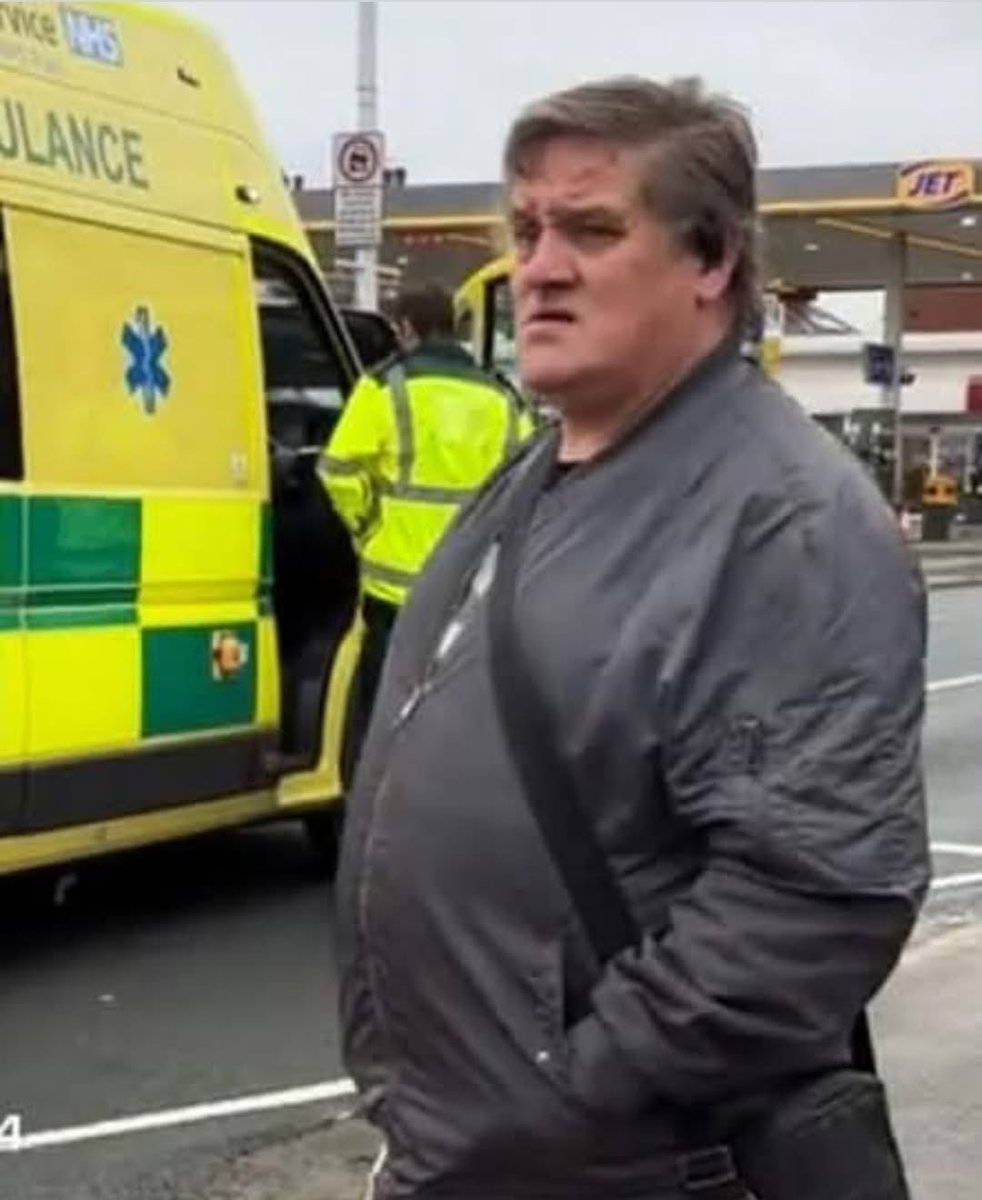 🚨 RICHARD BURTON – 2003 CHILD RAPIST SPOTTED FREE IN BEESTON, LEEDS! 🚨 SHARE SHARE SHARE 🚨

This monster was jailed in 2003 for sexually assaulting a very young boy AND girl – both under 10 – in a flat where he lived.

He threatened to KILL them if they told anyone. Abuse went