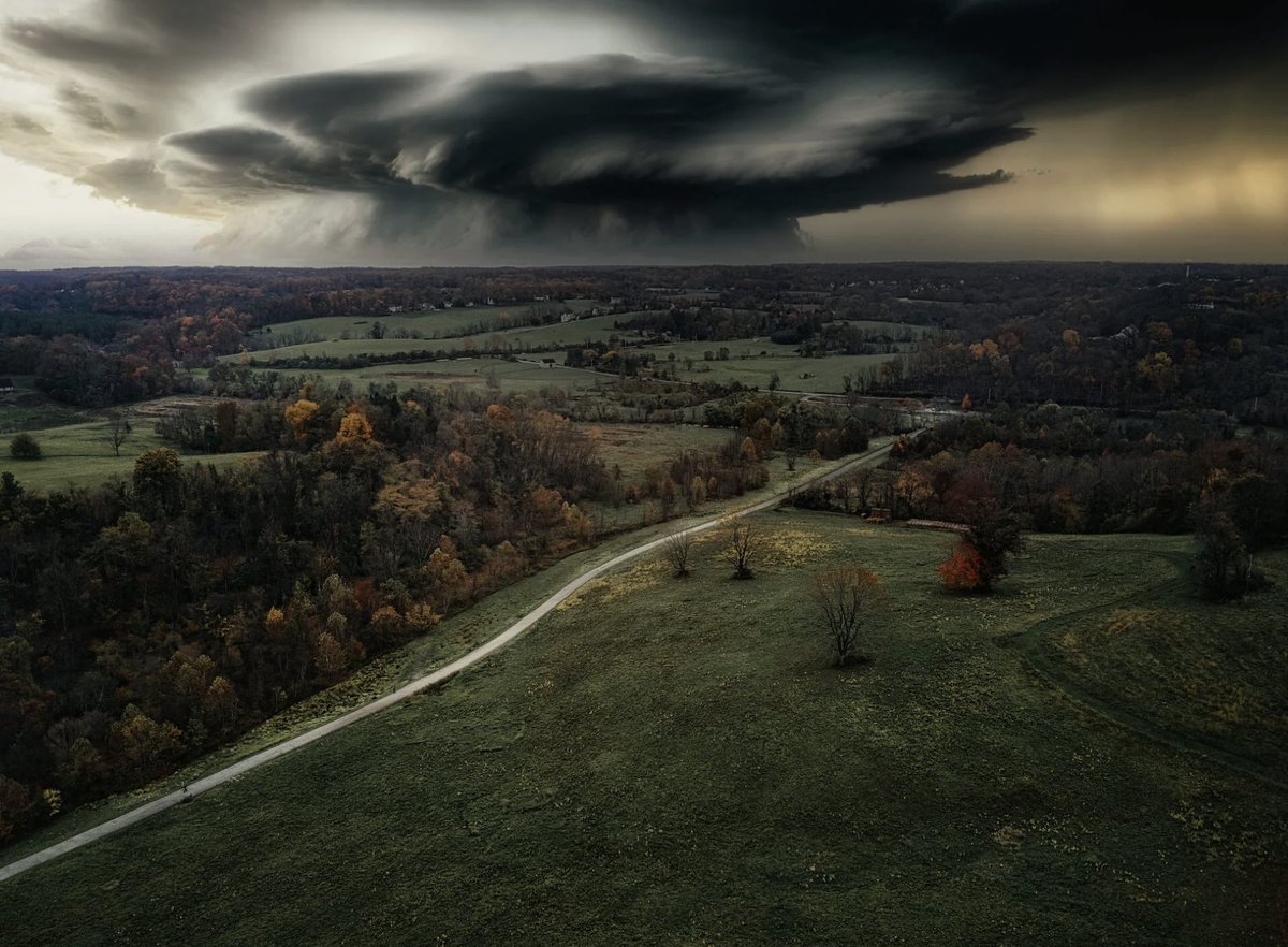 Check out this piece by Taurai Augustin from Folio 44! This photo is truly beautiful!! Feel inspired?

We want your art and photography submissions!!
Go to foliomagazine.org to share your work with us for our Spring 2026 issue!