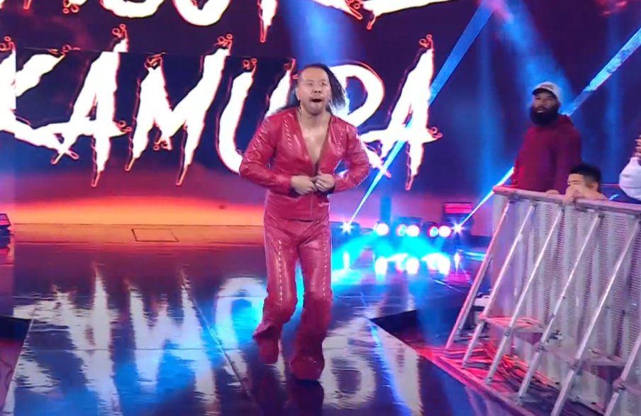 Shinsuke Nakamura, Matt Cardona, and Apollo Cruz come to save Melo and Ilja.

#SmackDown