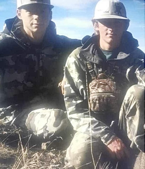 kingrduncovered's tweet photo. @Algar1233 And for context, do you have any more info on when (appropriate year) &amp; where this original photo was taken? This is obviously a photo off a screen, so where did you initially find this photo? https://t.co/tseCOxY0AJ