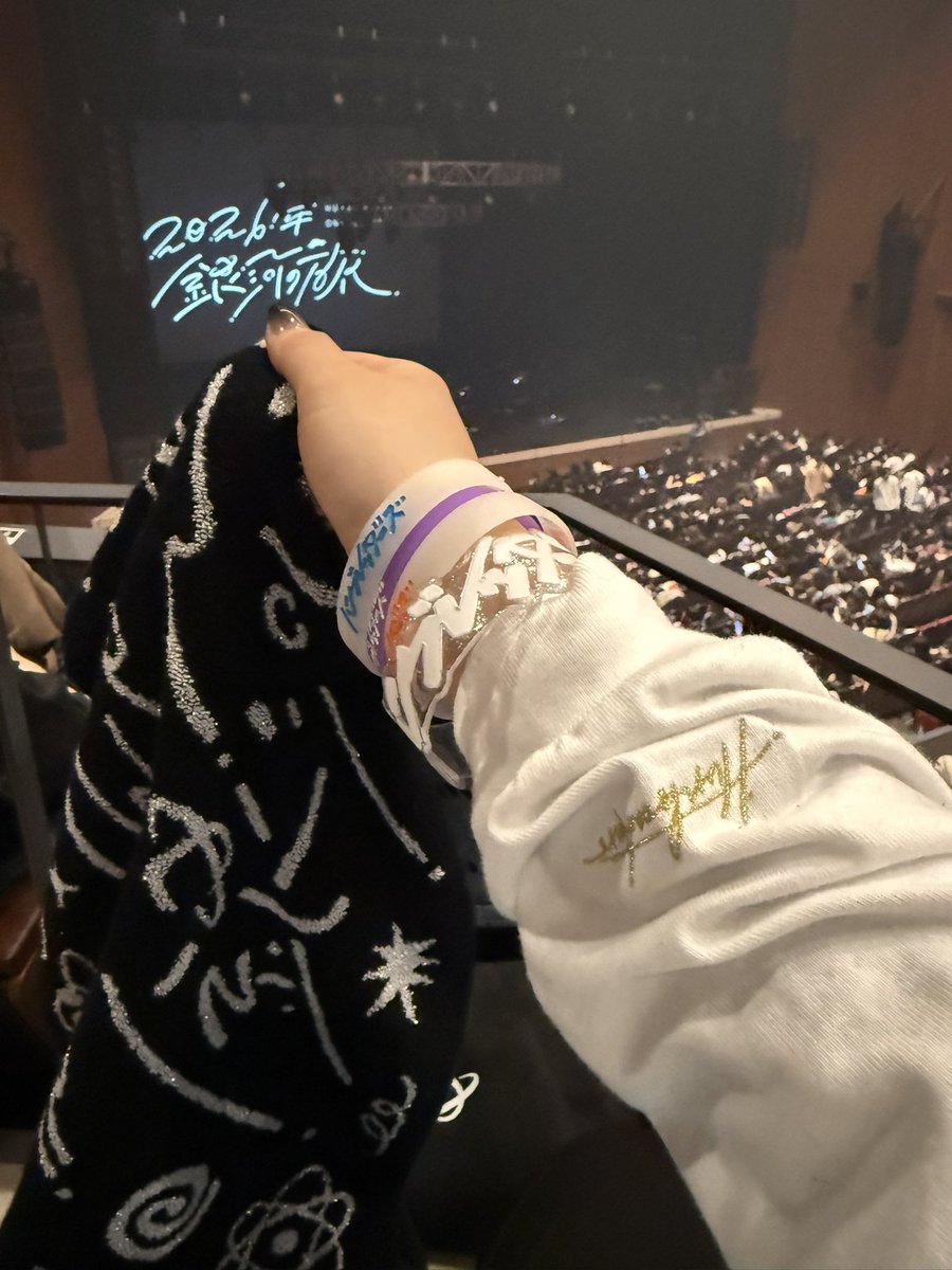 𝑀𝑜𝑚𝑜 tweet media