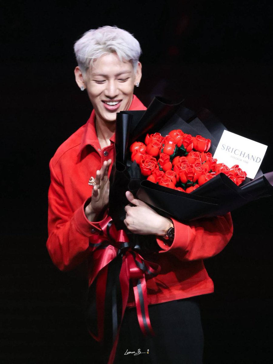 wiyadapricitr1's tweet image. วันวาเลนไทน์ปีนี้ ขอให้พี่แบมเจอแต่ความรักดีๆ ความรักที่สดใส ไม่ว่าจะอยู่ที่ไหน อยู่กับใคร ก็ขอให้มีแต่ความรักดีๆเข้ามาหา นะครับคนเก่ง Happy Valentine BamBam💝🫶🌹❤️
#URmyBamlentine
#BamBam @BamBam1A 
@BAMBAMxBAMMIE