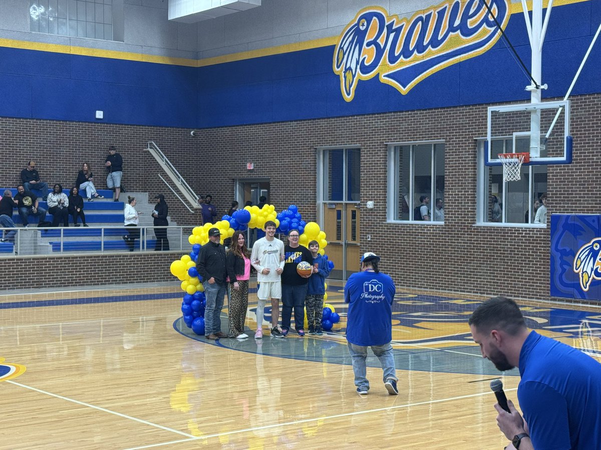 Adam Arteaga tweet media