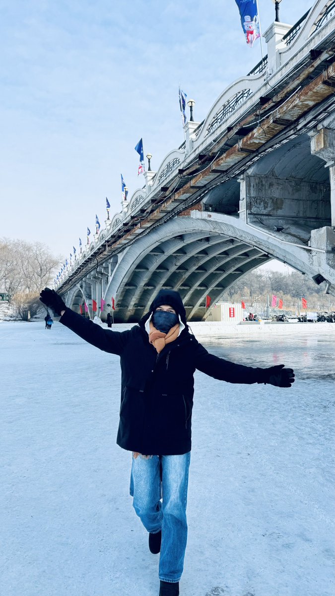 hazelvihazel's tweet photo. PKX x HRB 🇨🇳 https://t.co/5d802kDQc0