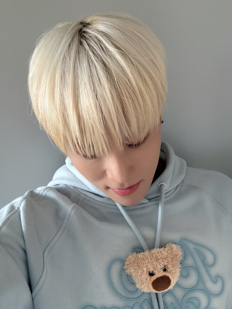 gomgom0203's tweet photo. 애교할 때 필살기😌🩷 https://t.co/QFSjC1uxIR