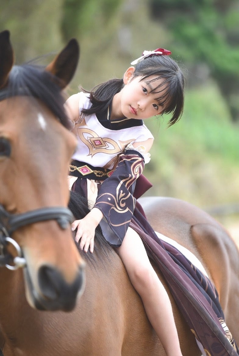 sck1077597's tweet photo. On horse. Love horses. https://t.co/HM2PeJAuoX