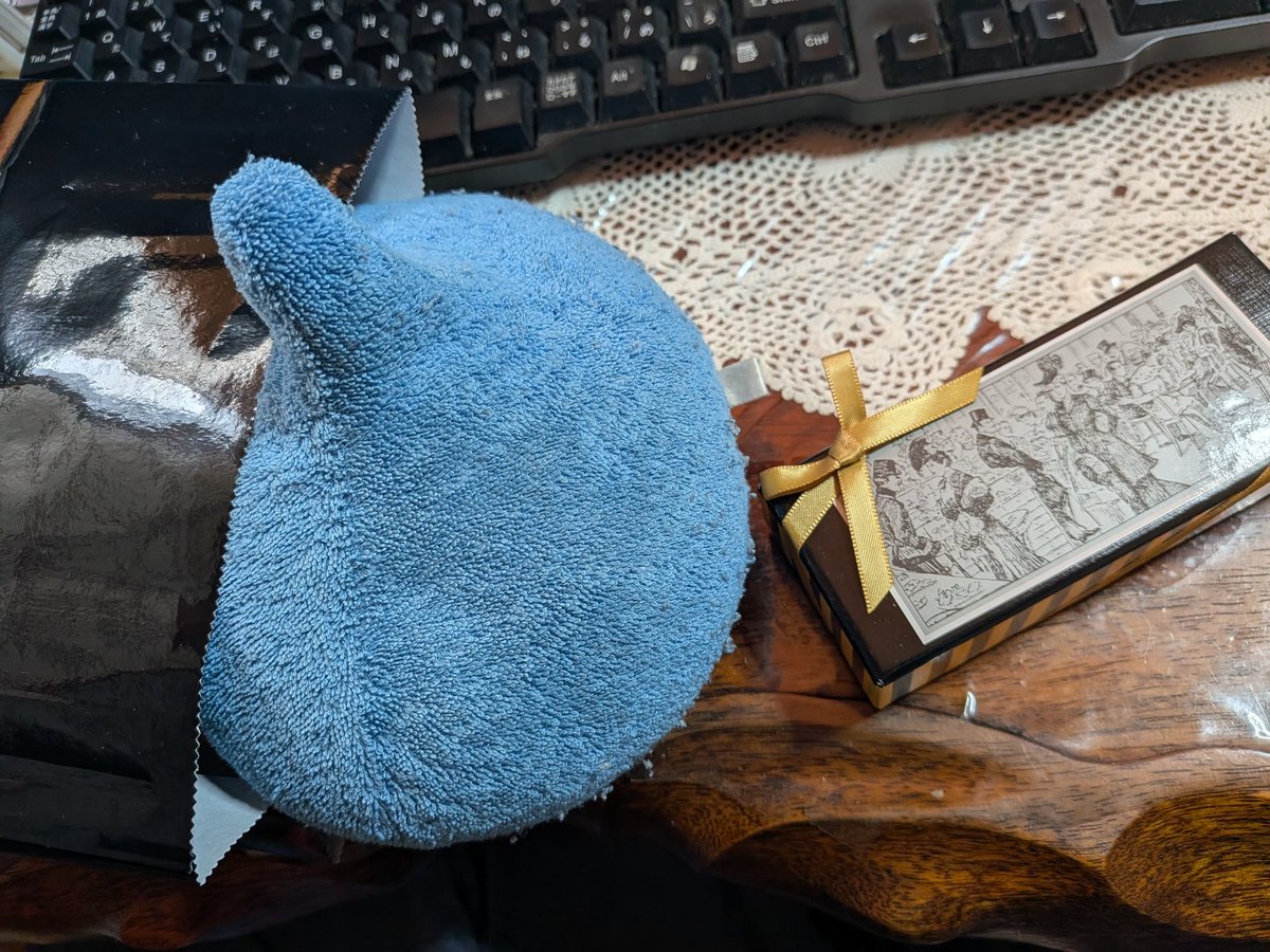 チョコよりも、習性に勝てないスライム