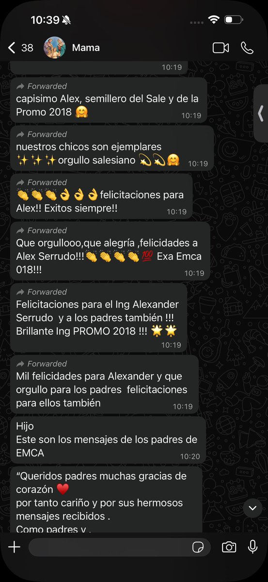 Me despierto.
-Mi mamá me envia todos los mensajes de su grupito de los padres del colegio.
*no sabe sacar screenshot* maenaaa