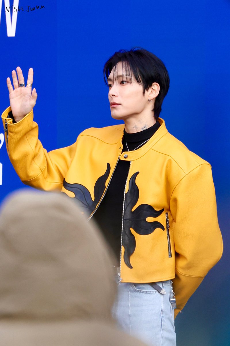 나잇준 tweet media