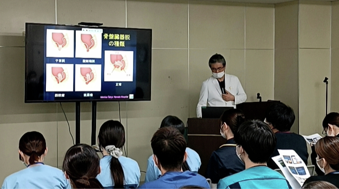 AkiraShigeo's tweet photo. 今月2月6日(金)、「骨盤臓器脱」をテーマとした院内勉強会を開催しました。
医療は一人で完結するものではありません。
今回の勉強会は、骨盤臓器脱に関する知識を深めると同時に、他職種間の連携を改めて確認する機会にもなりました。
https://t.co/NHqwoRbKKU https://t.co/PdayLQhzZQ