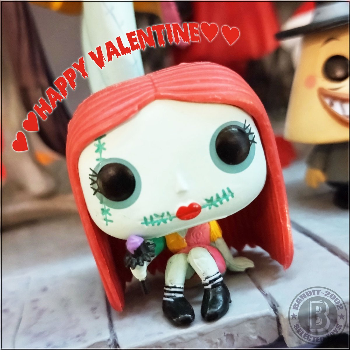 BANDIT_TOYS's tweet image. おはようございます！本日2月14日はバレンタインデーですね🍫❤️
BANDIT千駄ヶ谷店舗は今日も20時まで営業中！
チョコと一緒に渡せるちょっとしたグッズもいろいろ販売しておりますのでぜひお立ち寄りくださいませ🎁
#ハッピーバレンタイン #HappyValentines #ナイトメアービフォアクリスマス #映画好き