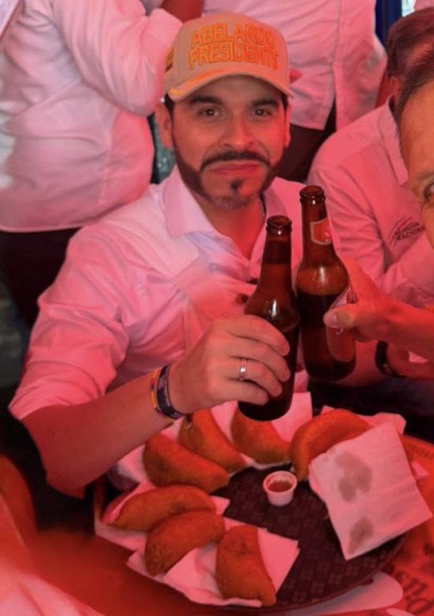 Los estados del tipo que te debe plata