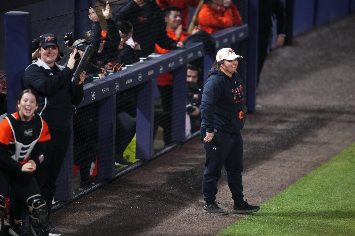 Auburn Softball tweet media