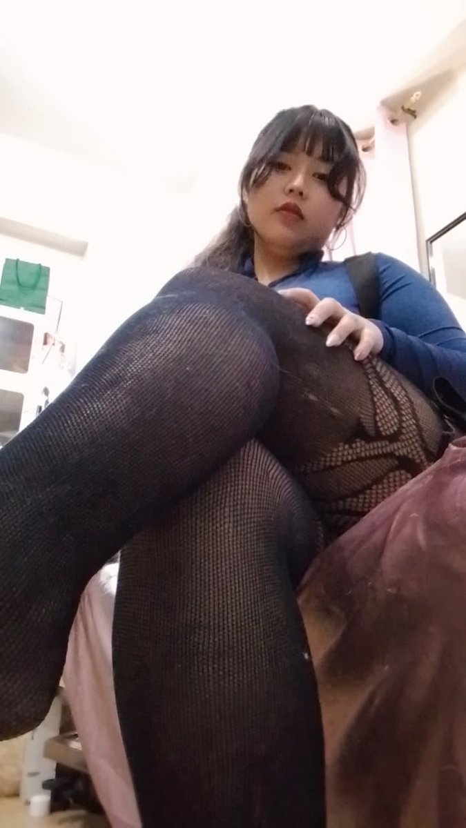 findommittens's tweet photo. Happy Valentine's Day loser~ Instead of you spending your time with your loved ones, why don't you spend it with me instead?~🤭💖

asianfindom finsub paypig humanatm findomprincess blackmail hypno cuck worship filipinafindom stockings walletdrain feetslave humiliation bratdomme https://t.co/pIhaBp74QA