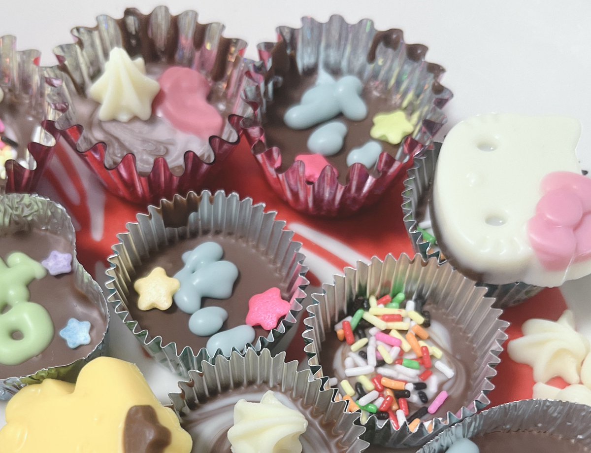 友達と大量の女児チョコ作るなどした！