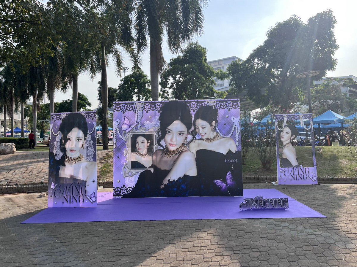 💜 D-DAY 🩷
    #SMTOWNLIVE2025_26_BANGKOK

พี่ ๆ น้อง ๆ ชาวตึกชมพูอย่าลืมแวะไปถ่ายภาพแล้วมาแชร์กันใน #MidnightCelestialNINGNING กันเยอะ ๆ นะคะ

ถ้าเห็นน้องแอบอู้ (ล้ม) รบกวนปลุกน้อง (ยกขึ้น) ด้วยความระมัดระวังด้วยนะคะ 🫶🏻