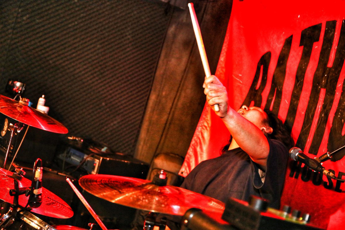 Take out bright tweet media