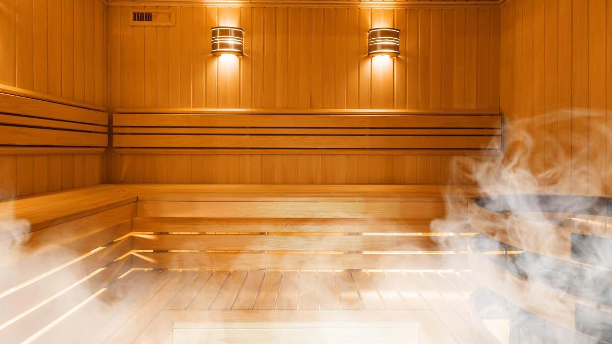 Sitting in a sauna may raise your heart rate, but it's not giving your body an actual workout—and it won't detox you or burn fat, either.
Link:
lifehacker.com/why-a-sauna-is…