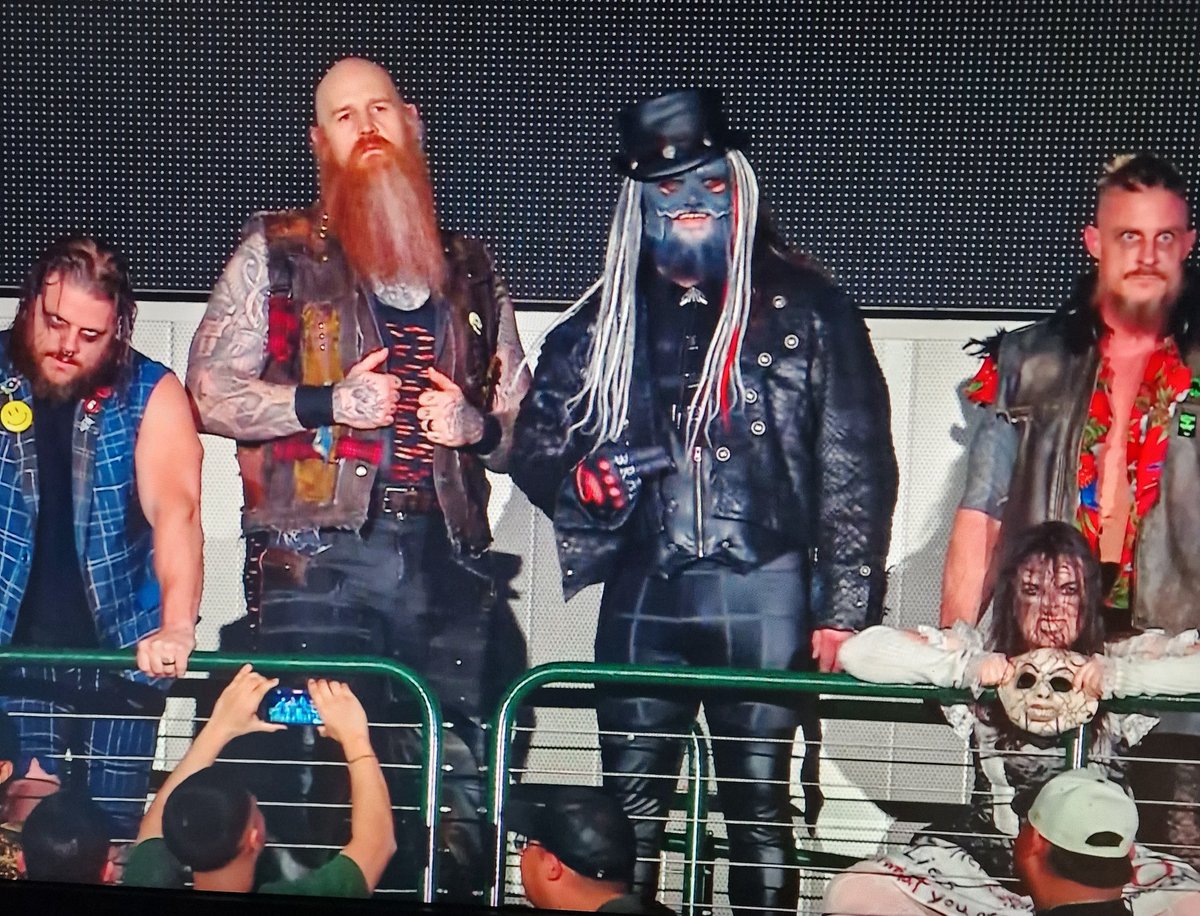 Realchris50's tweet image. Uncle Howdy eyes look different #SmackDown