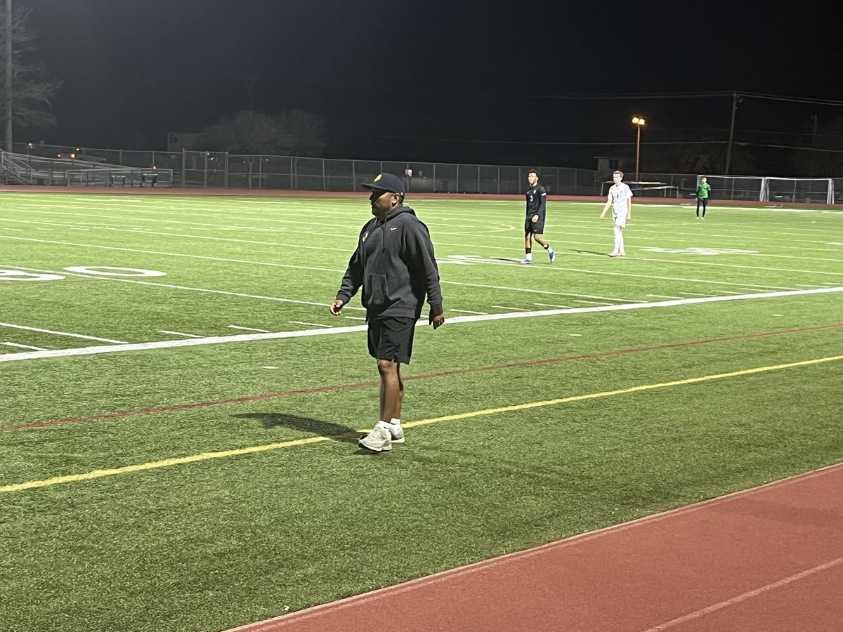 Coach Pleasant tweet media