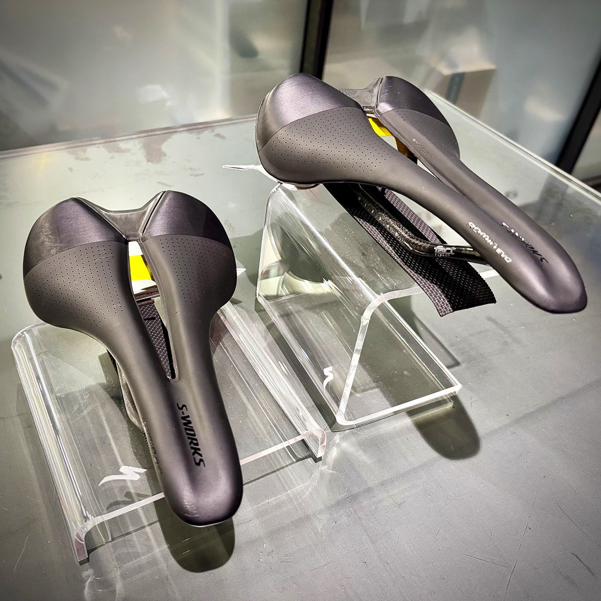 【超希少・デッドストック放出】メーカー完売の軽量サドル「S-Works Romin EVO」
大切に保管されていたテストサドル（試乗用）を、デッドストック品として特別販売いたします！✨

※店頭販売のみ。価格は店頭にてお問合せください。
specialized-store.jp/makuhari/blog/…